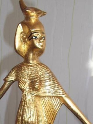Ägyptischer Pharao Gott Tut - Ench - Amun Figur Maske Büste: Schutzgöttin Selket Bild