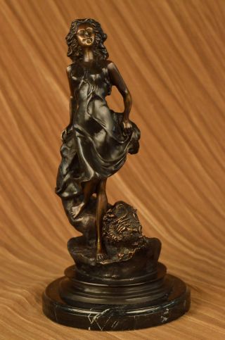 Bronze Skulptur Signiert Skorpion Dame Sternzeichen November Oktober Figur Bild