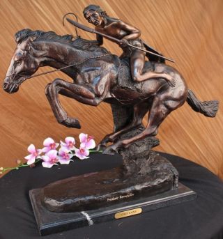 Vintage Frederick Remington Nachgegossene Bronze Cheyenne Skulptur Western Kunst Bild
