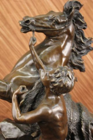 Aufzucht Pferd Man Handler Equestrian Artwork Bronze Marmor - Statue Skulptur Bild