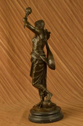 Österreichische Frau Mandolin Banjo Spielerin Musiker Bronze Vintage Skulptur Bild