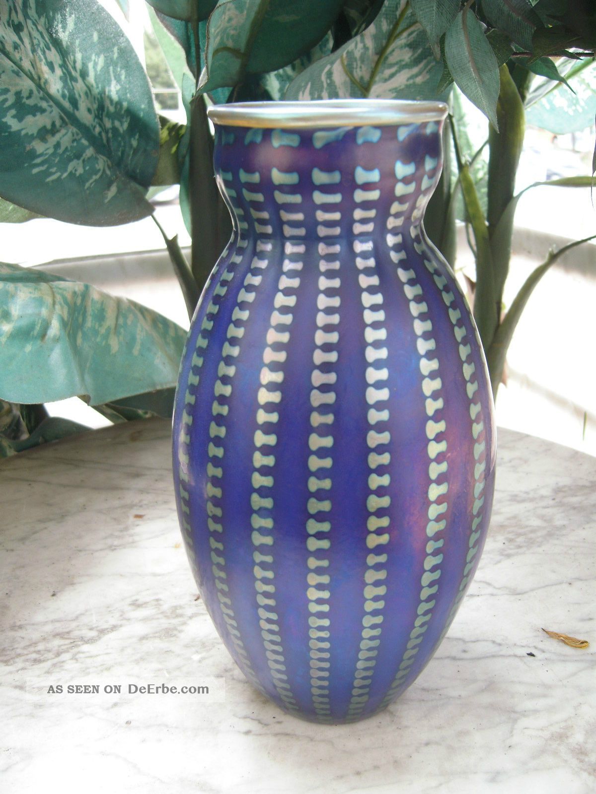 Lundberg Studio Vase Blue Zipped, Chicago Art Glass