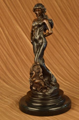 Bronzestatue Jugendstil Gestylte Frau Steinbock Skulptur Heiß - Gieß Figur Bild