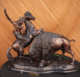 Bronze - Skulptur Signiert Theodor Ureinwohner Amerikanisch Jäger Bild