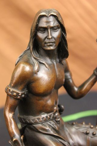 Appell An Den Großen Geist,  Ureinwohner Amerikas Kunst,  Indische Bronzestatue Bild
