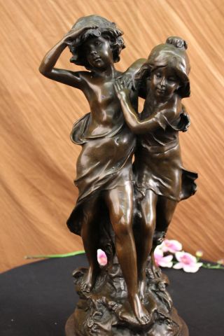 Bronzeskulptur Junge & Mädchen Spazieren Signiert Statue Marmor Basis Bild