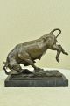Bronze Abstract Bronze Bull Horns Statue Figurine Skulptur Stock Broker N Antike Bild 1