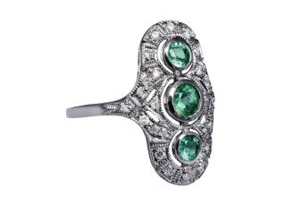 Art - Deco Ring Mit Smaragden Und Diamanten. Bild