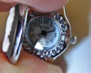 Ausgefallener Ring Uhr Ringuhr Mit Gemme Kamee Aus Auflösung,  Sammlung Bild