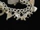 Bettelarmband London Um 1977 Silber 925 Charm Bracelet 31 Charms Armband Massiv Schmuck & Accessoires Bild 2