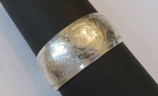 Armreif 835er Silber Halbmond Krone Armband Floral 29 Gramm Schwer 2,  5cm Breit Bild