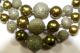 Kette 3 Reihen Moosgrün Mit Sanddetails Auf Perlen Ketten Bild 3