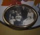 100 Jahre Altes Familienfoto Im Messingrahmen Für Puppenstube Original, gefertigt vor 1970 Bild 2