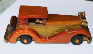 Holzmodell Auto Bild
