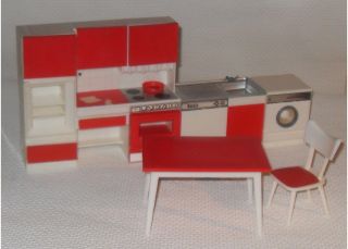 5 - Teilg.  Puppenhausküche,  1970er Jahre Bild