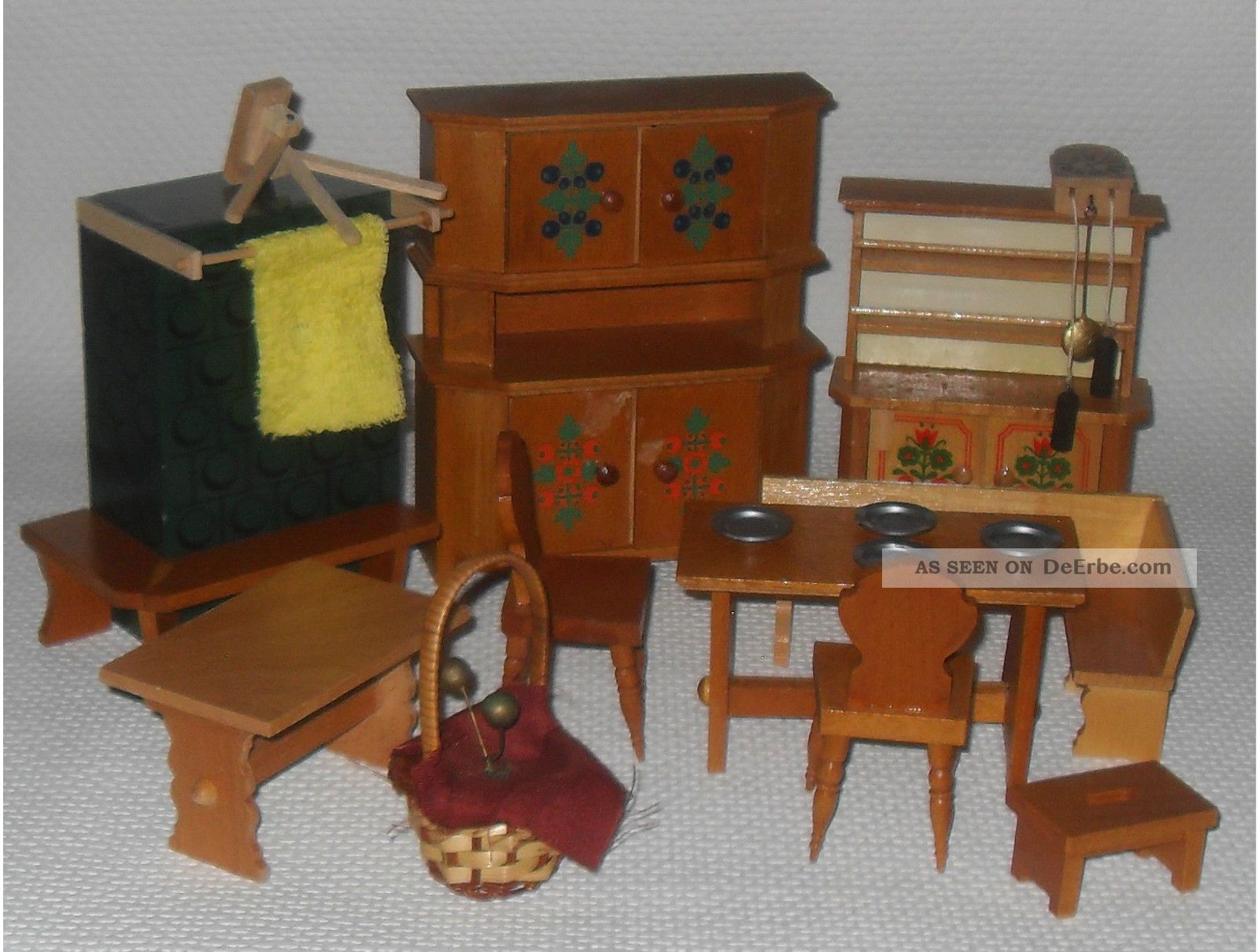 Mehrtlg. puppenhausmöbel, puppenstubenküche, bauernmalerei, holz ...