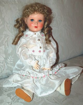 Zauberhaftes Puppenmädchen - Puppe - Mit Gliederkörper - 46cm Bild