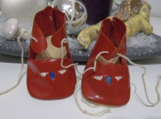 Wunderschöne Rote Wachstuch Schuhe Für Puppen,  Sohle 6 Cm X 3,  5 Cm Ca 40er Jahre Bild