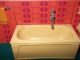 Lundbypuppenstube Badezimmer Spiegelschrank Waschtisch Badewanne Toilette 5tlg Nostalgieware, nach 1970 Bild 2