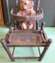 Alter Puppenhochstuhl Zum Umbauen Aus Holz Mit Rechenschieber Stuhl Puppe Teddy Original, gefertigt vor 1970 Bild 1