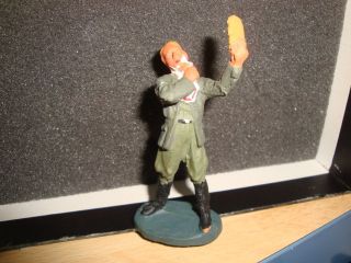 1 Seltene Elastolin,  Lineol,  Hausser Militär Masse Figur,  Soldat Bei Rasur,  Top Rar Bild