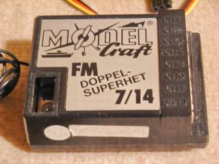 Model Craft Empfänger,  Fm Doppel - Superhet 7/14 Kanal,  Von 1985,  Hitec Bild