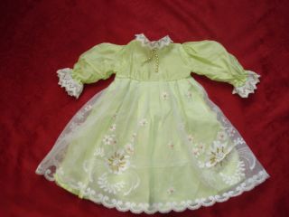Puppenkleid - Lindgrünes Kleid - Mit Vielen Perlen - Puppenkleidung - Handgenäht Bild