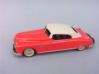 Arnold Primat Coupe Rot/beige Mit Friktionsantrieb 2 Masse Figuren Bild