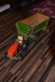 Antikspielzeug - Altes Spielzeug - Traktor Mit Holzanhänger Antikspielzeug Bild 1