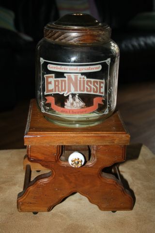 Erdnussspender Antik Glasbehälter Bild