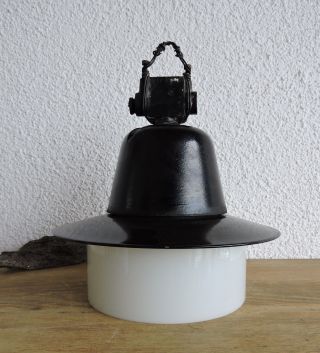 Art Deco Baushaus Lampe Deckenlampe Email Opalglas Siemens Loft Industrie Bild