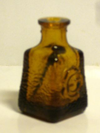 Selten Puppenstube Mini Vase Aus Braunem Glas H - 3,  5 Cm Miniatur Bild
