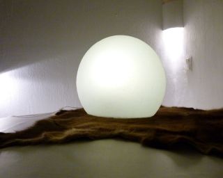Elmar FlÖtotto Eggo Leuchte Design Leuchtskulptur Lampe Für Außen Und Innen Bild