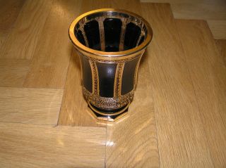 Prunkbecher Glas Vase Rubinrot Mit Goldverzierung Bild