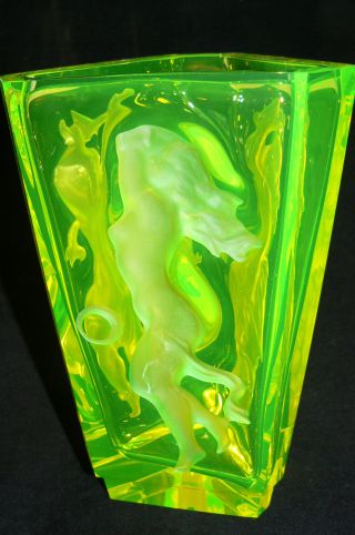 Uranglasvase Uranglas Uranium Glass Fluoreszenz Bild
