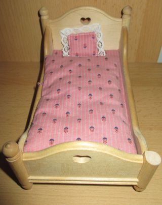 Bodo Hennig Classic Bett,  Natur Holz Puppenhaus Puppenstube Bild
