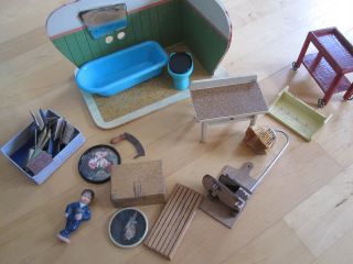Puppenstube Badezimmer Holz Möbel Antik Kinderspielzeug Bild