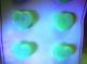 6 Uran Glasknöpfe - - - Herz - GrÜn Nähutensilien Bild 1