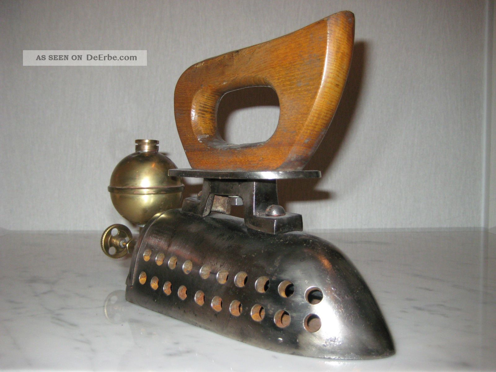 Altes Gusseisernes Brennspiritus - Bügeleisen Aus Privatsammlung