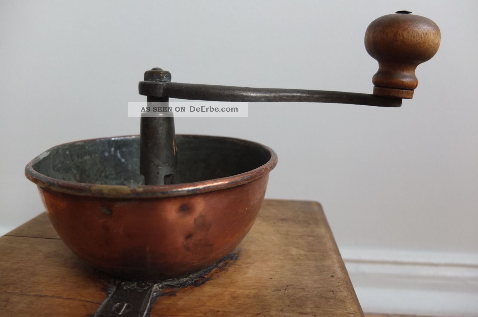 Antike getreidemühle küche mühle kaffee backen alt kupfer messing ...