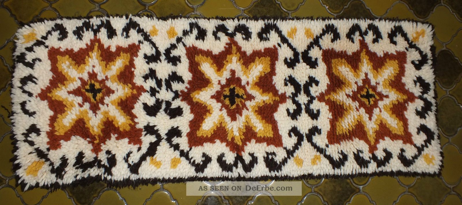 ,  Schöner Tischläufer,  Geknüpft,  Verschiedene Farben - Handarbeit - Tischwäsche Bild