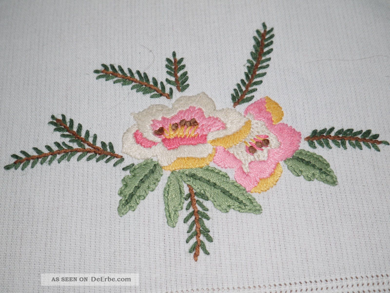 Handarbeit Von Oma - - - Weihnachtsdecke Tischdecken Bild