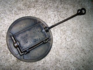Altes Guss Waffeleisen No.  13 Mit Rundem Ofenring Kohleherd Waffle Iron Fer Bild