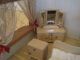 Antike Puppenstube (2 Zimmer) Mit Schönen Holzmöbeln Puppenstuben & -häuser Bild 5