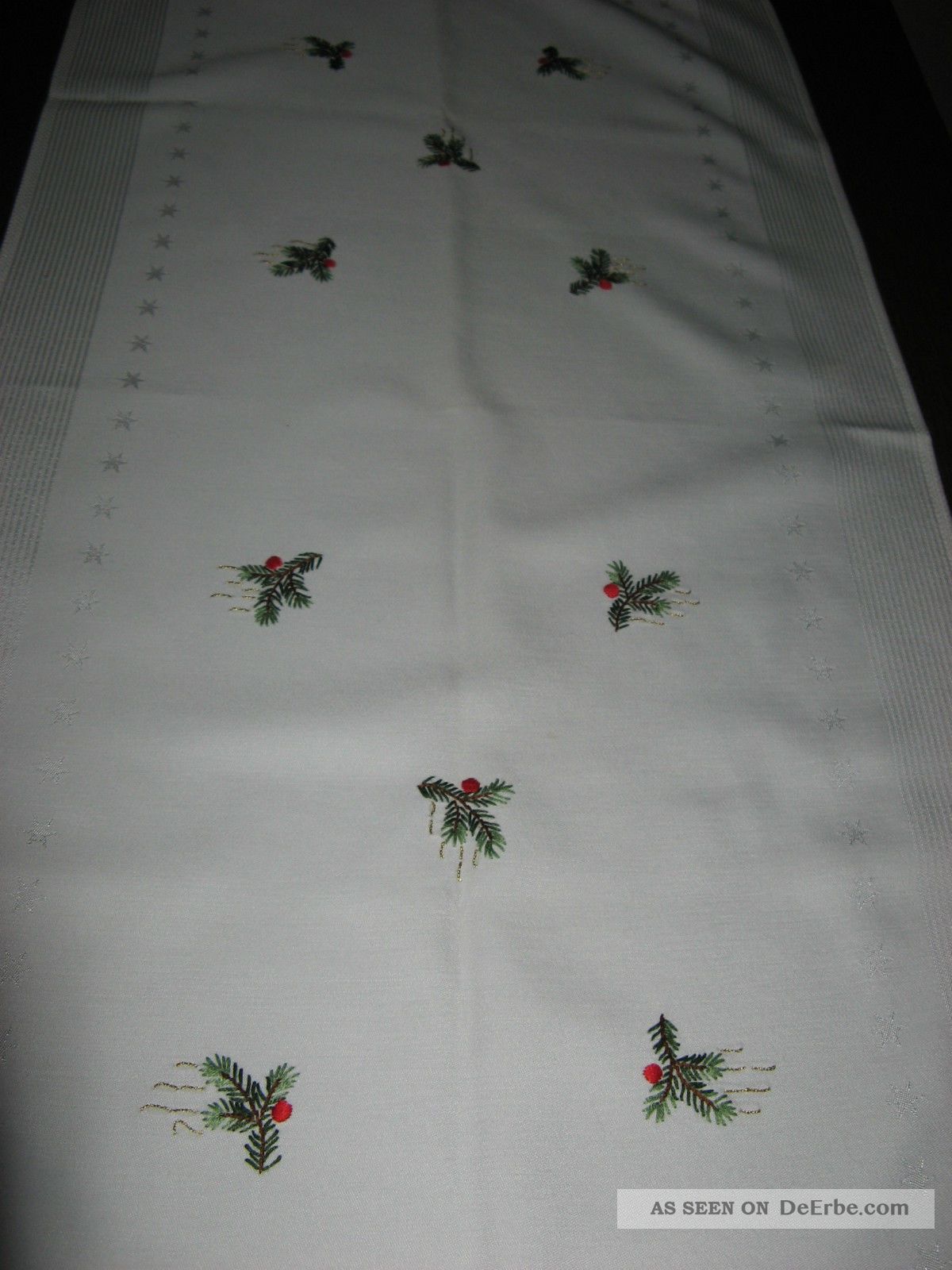 Schöner Läufer - Weihnachtsdecke - Handarbeit - Stickerei - Weihnachten - Tischdecke Tischdecken Bild