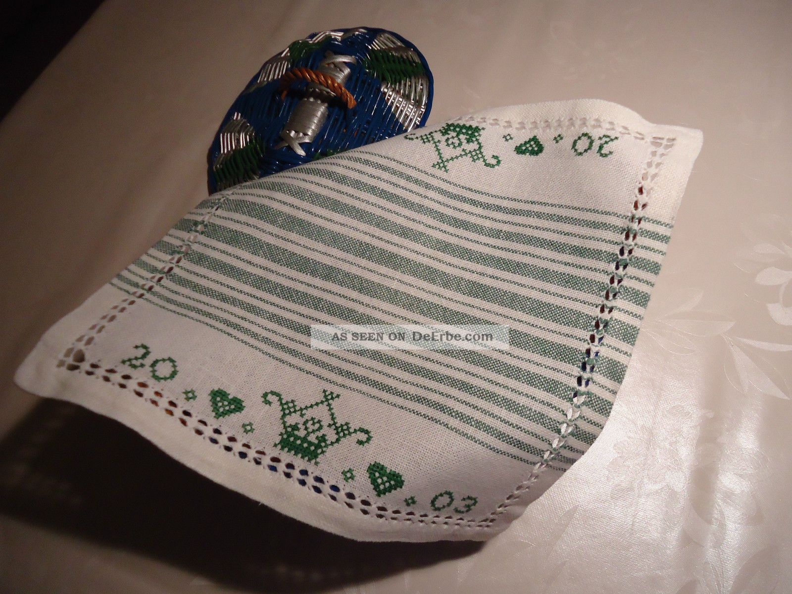 Schwalm, Schwälmer Brotkörbchen, Mit Deckchen Handgestickt, Und