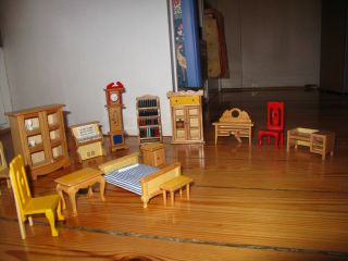 Puppenstube Möbel Alt Holz Bild