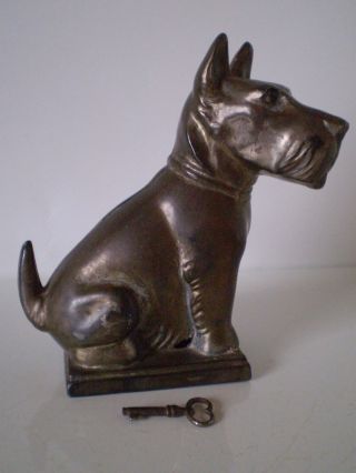Rarität Alte Metallguss Spardose Terrier Um 1900 Art Deco Mit Schlüssel Bild