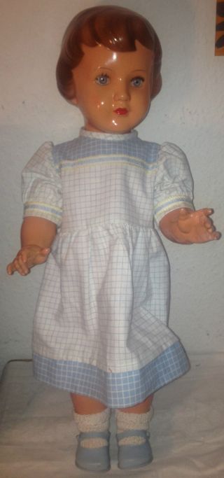 SchildkrÖt Celluloidpuppe Puppe M Blau - Weiß Kariertem Kleidchen - Ca.  53 Cm Bild