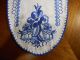 Schöne,  Alte Handarbeit - - Ovales Deckchen Mit Einer Blumenstick.  In Blau - Weiß Tischdecken Bild 1
